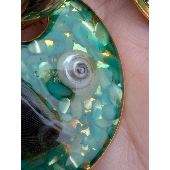 Vintage Chunky Green Earrings, Beachy Shell Earrings - Picture 5 of 16